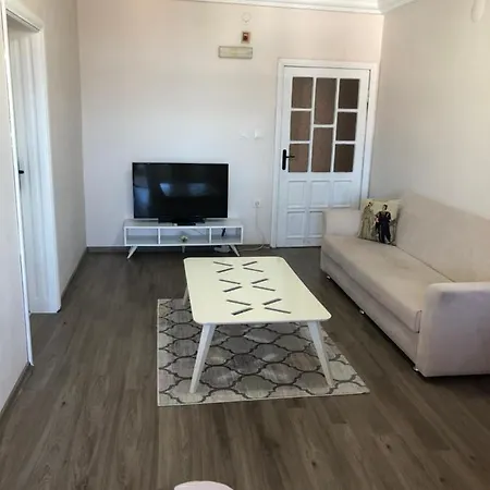 Gol Ve Dag Manzarali Tatil Evi Sapanca