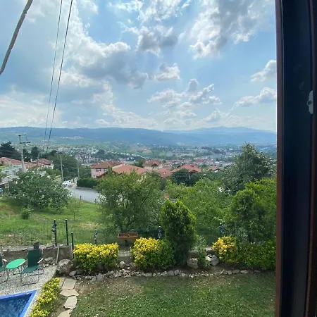Gol Ve Dag Manzarali Tatil Evi Holiday home *